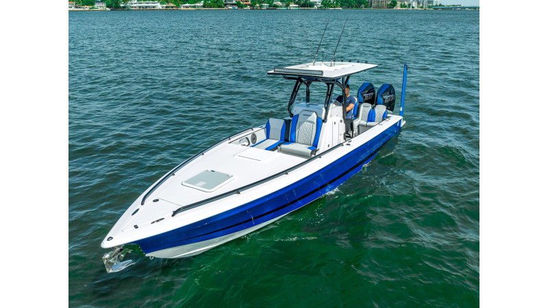 30’1’’ Cuddy Cabin Classic Series