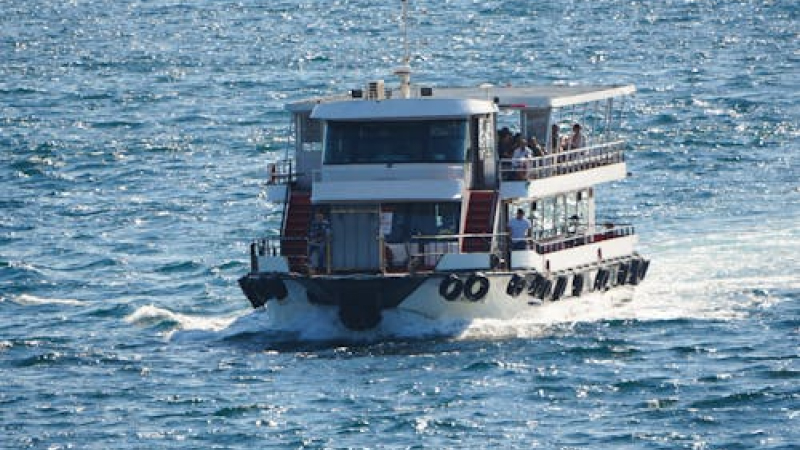 Tourist Passenger Boat MG67